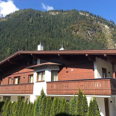 Zillertrollen Apartment Mayrhofen Exterior photo